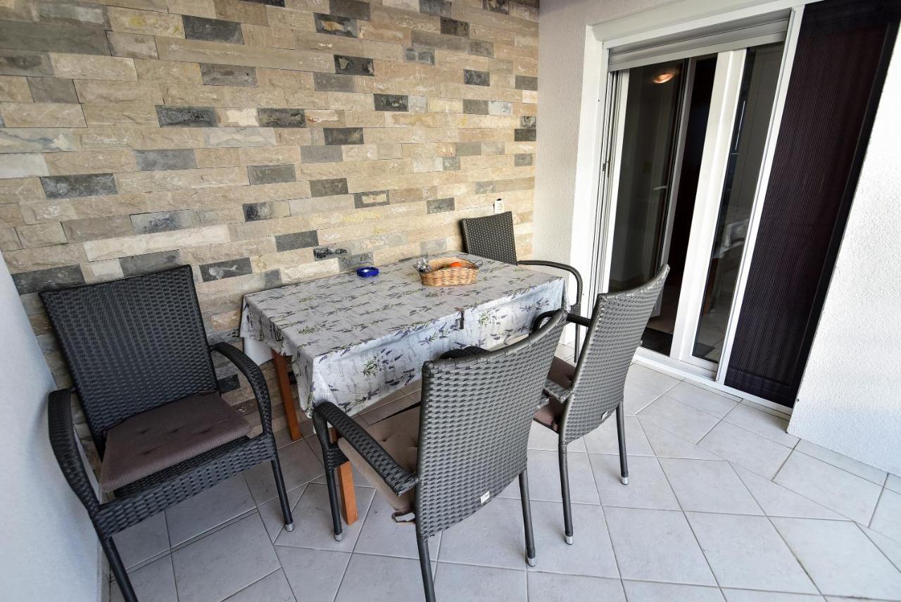 Apartmani Luna Vir Luaran gambar